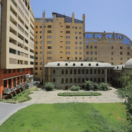 Danube Apartment By Downtown Inn Yerevan Bagian luar foto